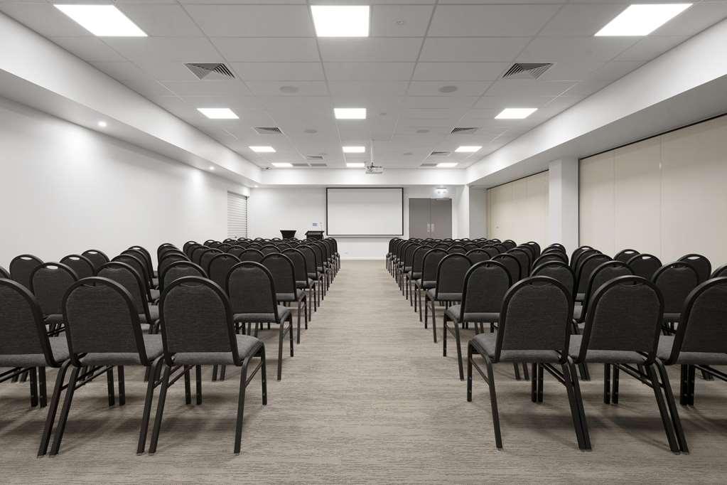 Oaks Toowoomba Hotel מתקנים תמונה