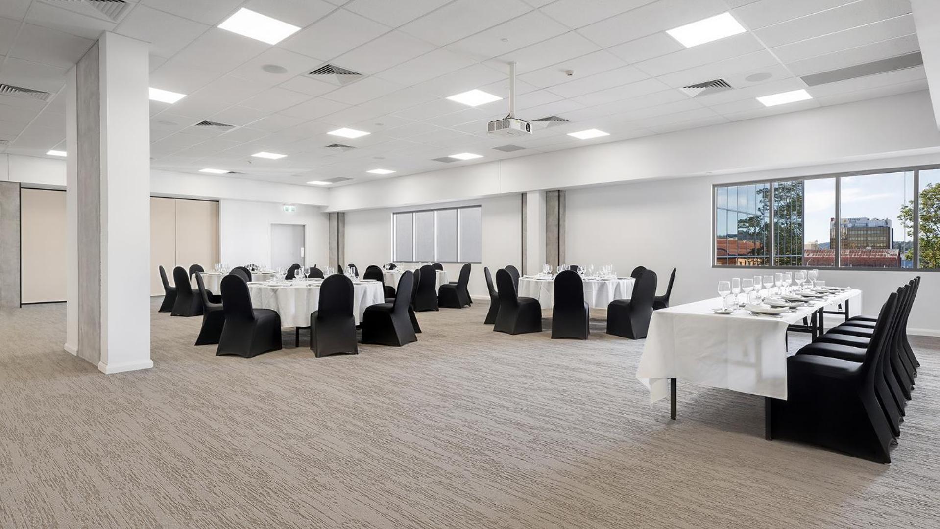 Oaks Toowoomba Hotel מראה חיצוני תמונה